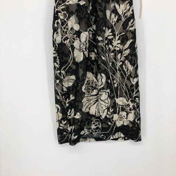 Black Creme floral lace overlay vneck  shift dress - Picture 3 of 14